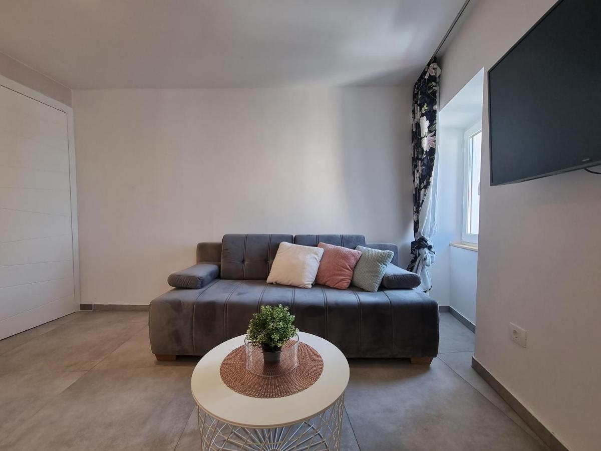 As Deluxe Apartments Πιράν Εξωτερικό φωτογραφία